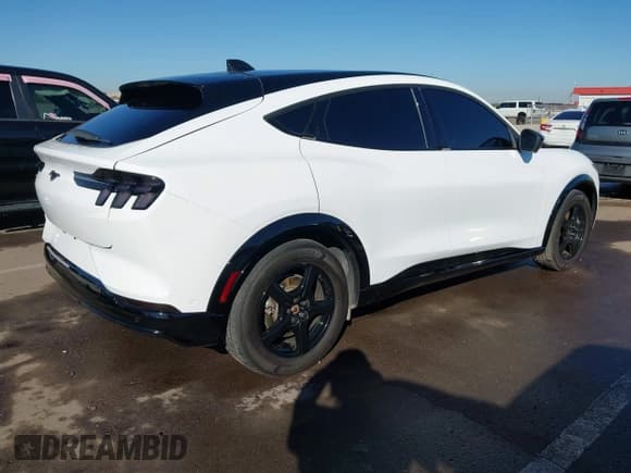 ✅ 2021 Ford Mustang Mach-E California Route 1 • VIN: 3FMTK2R77MMA36608 • Lot: 43609213. Listed on IAAI with 80,124 mi. Free auction sales archive from the USA and detailed vehicle history report at DreamBid. Image 4.