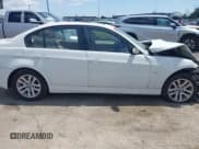 ✅ 2006 BMW 3 Series 325xi • VIN: WBAVD13556KV10507 • Лот: 42515516. Опубликован ранее на IAAI с пробегом 159 034 миль. Бесплатный доступ к архиву аукционных продаж из США и подробный отчёт об истории автомобиля на DreamBid. Изображение 13.