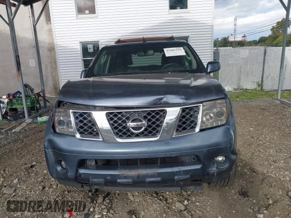 ✅ 2006 Nissan Pathfinder SE • VIN: 5N1AR18W06C665296 • Lot: 43401329. Wystawiony na IAAI z przebiegiem 212 717 mil. Bezpłatny archiwum sprzedaży aukcyjnych z USA i szczegółowy raport historii pojazdu na DreamBid. Zdjęcie 12.