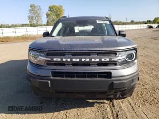 ✅ 2023 Ford Bronco Sport Big Bend • VIN: 3FMCR9B62PRD82269 • Lot: 80319565. Wystawiony na Copart z przebiegiem 27 717 mil. Bezpłatny archiwum sprzedaży aukcyjnych z USA i szczegółowy raport historii pojazdu na DreamBid. Zdjęcie 5.