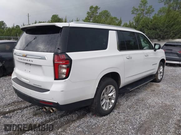 ✅ 2023 Chevrolet Suburban Premier • VIN: 1GNSKFKD1PR368349 • Lot: 43564284. Wystawiony na IAAI z przebiegiem 71 831 mil. Bezpłatny archiwum sprzedaży aukcyjnych z USA i szczegółowy raport historii pojazdu na DreamBid. Zdjęcie 4.