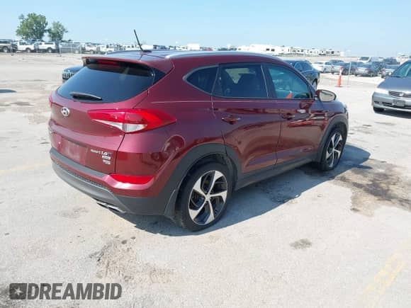 2016 Hyundai Tucson Sport with VIN KM8J3CA24GU084397, listed as a IAAI auction lot 42701460 with 105,474 mi miles and . Bid and sale history available at DreamBid. Image 4.