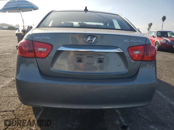 ✅ 2010 Hyundai Elantra SE • VIN: KMHDU4AD8AU127311 • Lot: 91235465. Listed on Copart with 170,690 mi. Free auction sales archive from the USA and detailed vehicle history report at DreamBid. Image 6.
