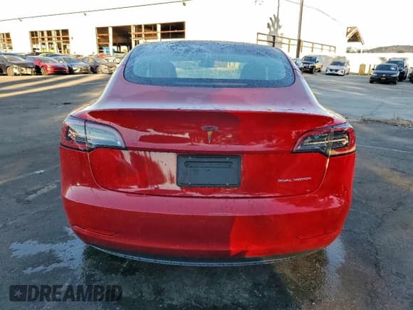 ✅ 2022 Tesla Model 3 Long Range • VIN: 5YJ3E1EB4NF145193 • Lot: 92764085. Wystawiony na Copart z przebiegiem 63 974 mil. Bezpłatny archiwum sprzedaży aukcyjnych z USA i szczegółowy raport historii pojazdu na DreamBid. Zdjęcie 6.