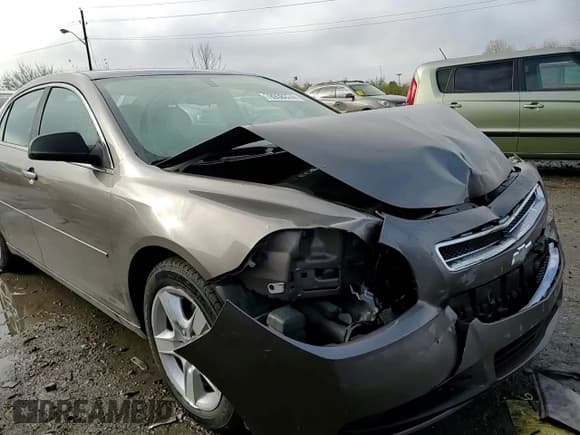 ✅ 2011 Chevrolet Malibu 1LS • VIN: 1G1ZB5E14BF303906 • Lot: 78936374. Listed on Copart with 131,916 mi. Free auction sales archive from the USA and detailed vehicle history report at DreamBid. Image 10.
