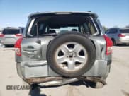 ✅ 2007 Toyota RAV4 • VIN: JTMBD35V175076083 • Lot: 92801215. Wystawiony na Copart z przebiegiem 103 365 mil. Bezpłatny archiwum sprzedaży aukcyjnych z USA i szczegółowy raport historii pojazdu na DreamBid. Zdjęcie 6.