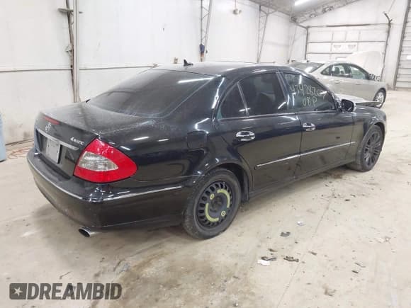 ✅ 2008 Mercedes-Benz E 350 Luxury • VIN: WDBUF87X48B259090 • Lot: 43428207. Wystawiony na IAAI z przebiegiem 221 770 mil. Bezpłatny archiwum sprzedaży aukcyjnych z USA i szczegółowy raport historii pojazdu na DreamBid. Zdjęcie 4.