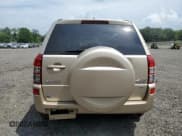 ✅ 2006 Suzuki Grand Vitara Premium • VIN: JS3TD943X64102354 • Lot: 63860625. Wystawiony na Copart z przebiegiem 182 950 mil. Bezpłatny archiwum sprzedaży aukcyjnych z USA i szczegółowy raport historii pojazdu na DreamBid. Zdjęcie 6.