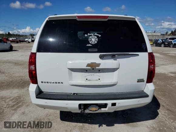 ✅ 2009 Chevrolet Suburban LS • VIN: 1GNFC16089R191553 • Лот: 46840045. Опубликован ранее на Copart с пробегом 144 334 миль. Бесплатный доступ к архиву аукционных продаж из США и подробный отчёт об истории автомобиля на DreamBid. Изображение 6.