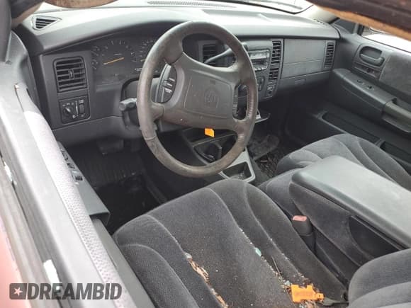 ✅ 2001 Dodge Dakota Sport • VIN: 1B7GL22N61S301758 • Lot: 72066115. Wystawiony na Copart z przebiegiem Nie podano. Bezpłatny archiwum sprzedaży aukcyjnych z USA i szczegółowy raport historii pojazdu na DreamBid. Zdjęcie 8.