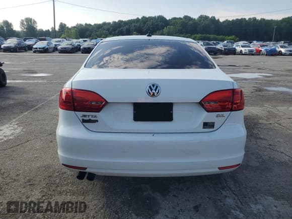 ✅ 2014 Volkswagen Jetta SEL • VIN: 3VWL07AJ4EM273635 • Лот: 64846845. Опубликован ранее на Copart с пробегом 67 760 миль. Бесплатный доступ к архиву аукционных продаж из США и подробный отчёт об истории автомобиля на DreamBid. Изображение 6.