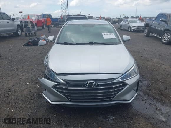 ✅ 2019 Hyundai Elantra SE • VIN: 5NPD74LF2KH474221 • Lot: 42503083. Listed on IAAI with 134,271 mi. Free auction sales archive from the USA and detailed vehicle history report at DreamBid. Image 12.