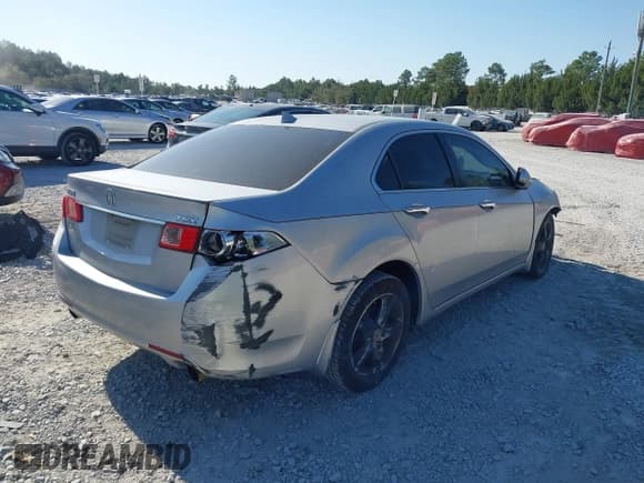 ✅ 2012 Acura TSX • VIN: JH4CU2F4XCC023634 • Lot: 43733394. Listed on IAAI with 145,939 mi. Free auction sales archive from the USA and detailed vehicle history report at DreamBid. Image 4.