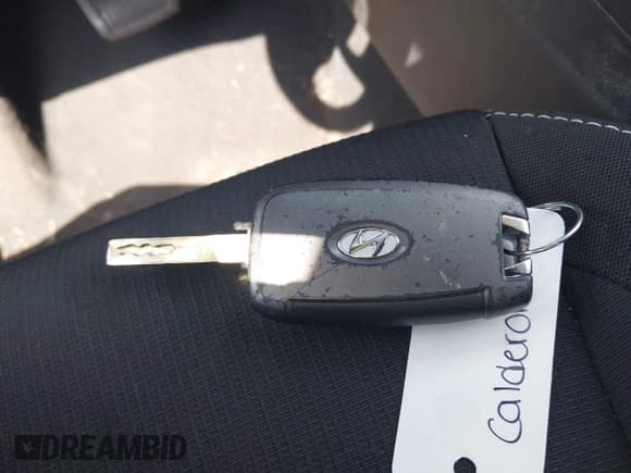 ✅ 2022 Hyundai Venue Limited • VIN: KMHRC8A34NU151148 • Lot: 41725046. Listed on IAAI with 18,359 mi. Free auction sales archive from the USA and detailed vehicle history report at DreamBid. Image 11.