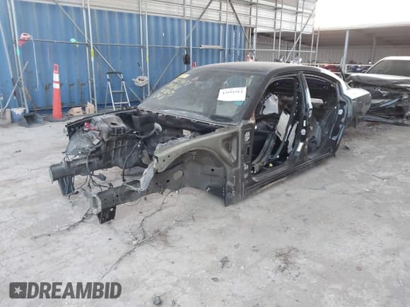 ✅ 2019 Dodge Charger Scat Pack • VIN: 2C3CDXGJ5KH589266 • Лот: 43591914. Опубликован ранее на IAAI с пробегом Не указан. Бесплатный доступ к архиву аукционных продаж из США и подробный отчёт об истории автомобиля на DreamBid. Изображение 18.