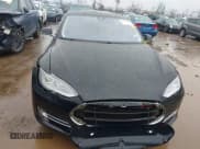 ✅ 2015 Tesla Model S 85D • VIN: 5YJSA1H29FFP73710 • Lot: 43775695. Wystawiony na IAAI z przebiegiem 137 483 mil. Bezpłatny archiwum sprzedaży aukcyjnych z USA i szczegółowy raport historii pojazdu na DreamBid. Zdjęcie 10.