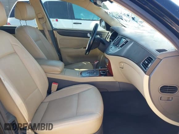 ✅ 2013 Hyundai Genesis 3.8L • VIN: KMHGC4DD2DU228313 • Лот: 42173874. Опубликован ранее на IAAI с пробегом 101 504 миль. Бесплатный доступ к архиву аукционных продаж из США и подробный отчёт об истории автомобиля на DreamBid. Изображение 5.