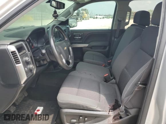 ✅ 2017 Chevrolet Silverado 1500 LT • VIN: 3GCUKREC3HG433872 • Лот: 58859264. Опубликован ранее на Copart с пробегом Не указан. Бесплатный доступ к архиву аукционных продаж из США и подробный отчёт об истории автомобиля на DreamBid. Изображение 7.