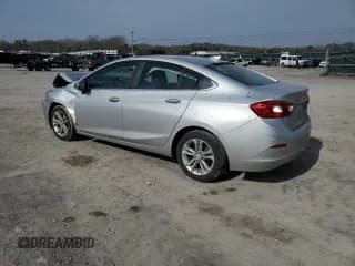 ✅ 2019 Chevrolet Cruze LT • VIN: 1G1BE5SM8K7120350 • Lot: 43147913. Listed on Copart with 108,713 mi. Free auction sales archive from the USA and detailed vehicle history report at DreamBid. Image 2.