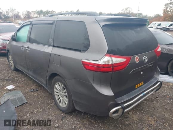 ✅ 2016 Toyota Sienna XLE • VIN: 5TDYK3DC1GS693591 • Lot: 43594366. Wystawiony na IAAI z przebiegiem 170 818 mil. Bezpłatny archiwum sprzedaży aukcyjnych z USA i szczegółowy raport historii pojazdu na DreamBid. Zdjęcie 3.