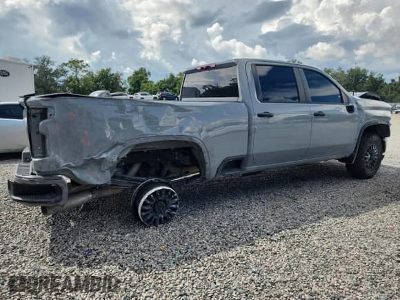 ✅ 2024 Chevrolet Silverado 2500HD Work Truck • VIN: 1GC4YLEY8RF261848 • Лот: 66799525. Опубликован ранее на Copart с пробегом 35 665 миль. Бесплатный доступ к архиву аукционных продаж из США и подробный отчёт об истории автомобиля на DreamBid. Изображение 3.