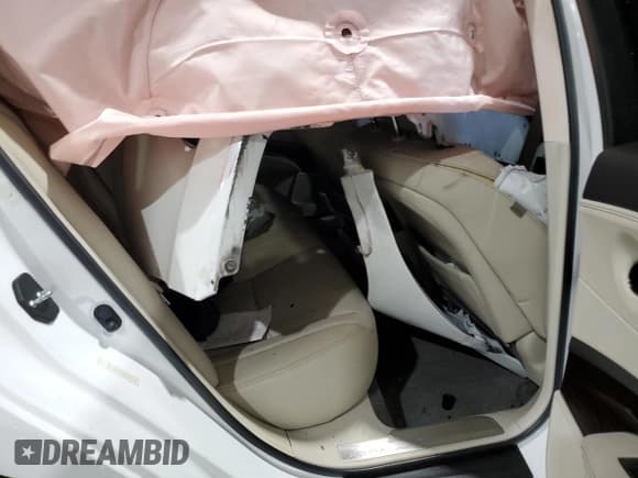 ✅ 2015 Acura RLX Technology • VIN: JH4KC1F5XFC001090 • Лот: 88261555. Опубликован ранее на Copart с пробегом Не указан. Бесплатный доступ к архиву аукционных продаж из США и подробный отчёт об истории автомобиля на DreamBid. Изображение 10.