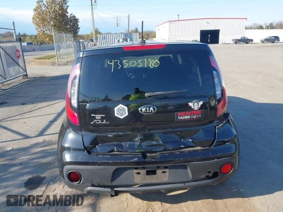 ✅ 2017 Kia Soul • VIN: KNDJN2A25H7457844 • Lot: 43505180. Wystawiony na IAAI z przebiegiem 80 397 mil. Bezpłatny archiwum sprzedaży aukcyjnych z USA i szczegółowy raport historii pojazdu na DreamBid. Zdjęcie 16.