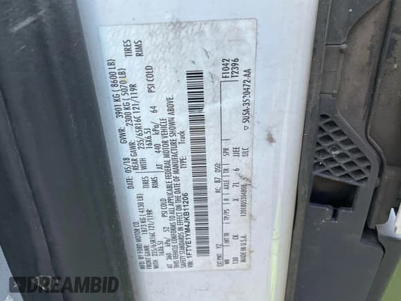 ✅ 2018 Ford Transit • VIN: 1FTYE1YM4JKB11206 • Lot: 42132384. Wystawiony na IAAI z przebiegiem 196 990 mil. Bezpłatny archiwum sprzedaży aukcyjnych z USA i szczegółowy raport historii pojazdu na DreamBid. Zdjęcie 1.