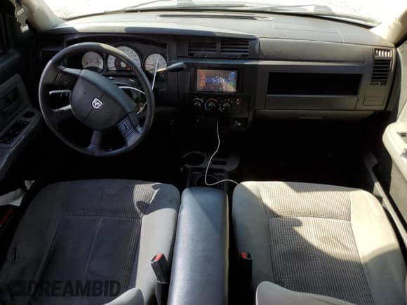 ✅ 2011 Ram Dakota Big Horn • VIN: 1D7RW3GK5BS559720 • Лот: 69222174. Опубликован ранее на Copart с пробегом 208 059 миль. Бесплатный доступ к архиву аукционных продаж из США и подробный отчёт об истории автомобиля на DreamBid. Изображение 8.