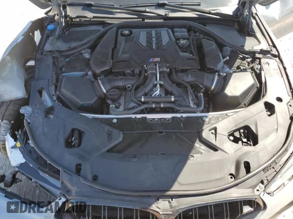 ✅ 2023 BMW M8 Competition • VIN: WBSAE0C02PCL58221 • Lot: 74237384. Listed on Copart with 8,181 mi. Free auction sales archive from the USA and detailed vehicle history report at DreamBid. Image 11.