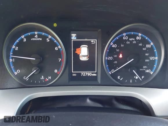 ✅ 2018 Toyota RAV4 LE • VIN: 2T3ZFREV2JW513326 • Lot: 43642263. Listed on IAAI with 72,790 mi. Free auction sales archive from the USA and detailed vehicle history report at DreamBid. Image 7.