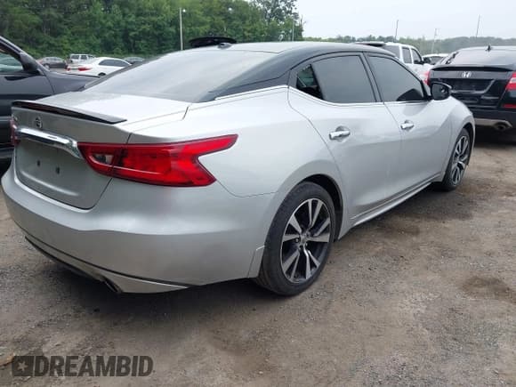 ✅ 2016 Nissan Maxima S • VIN: 1N4AA6AP9GC412013 • Лот: 42905561. Опубликован ранее на IAAI с пробегом 126 197 миль. Бесплатный доступ к архиву аукционных продаж из США и подробный отчёт об истории автомобиля на DreamBid. Изображение 4.