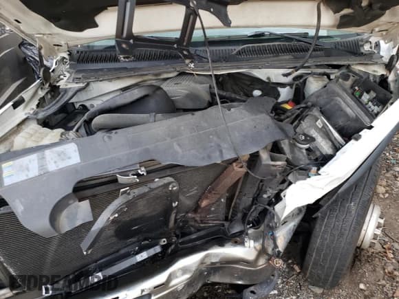 ✅ 2006 Chevrolet Silverado 1500 • VIN: 1GBJC34U66E219197 • Lot: 84921325. Wystawiony na Copart z przebiegiem 144 467 mil. Bezpłatny archiwum sprzedaży aukcyjnych z USA i szczegółowy raport historii pojazdu na DreamBid. Zdjęcie 11.