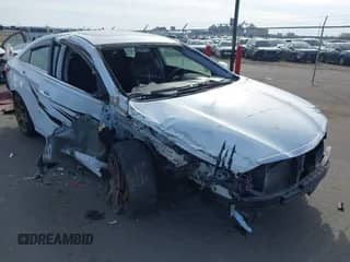 2011 Hyundai Sonata Limited с VIN 5NPEC4AB1BH218555, выставлен на аукционе IAAI как лот 41805726 с пробегом 183 997 миль миль и . История ставок и продаж доступна на DreamBid. Изображение 1.