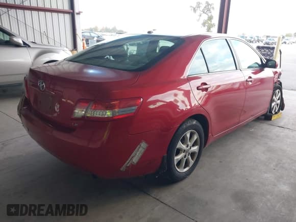 ✅ 2011 Toyota Camry SE • VIN: 4T1BF3EK4BU157914 • Lot: 43508423. Listed on IAAI with 233,800 mi. Free auction sales archive from the USA and detailed vehicle history report at DreamBid. Image 4.