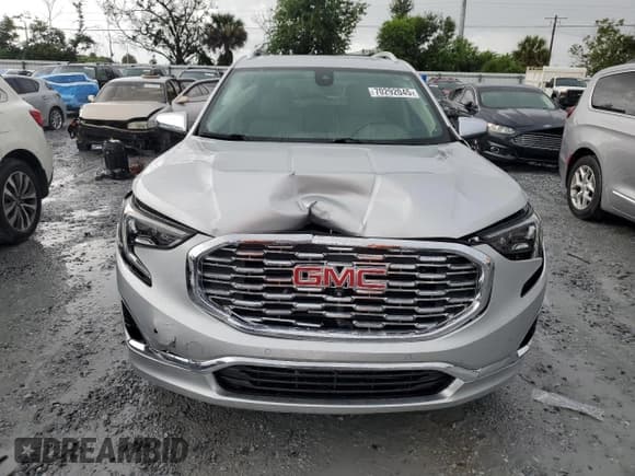 ✅ 2019 GMC Terrain Denali • VIN: 3GKALSEX1KL354245 • Lot: 71702895. Wystawiony na Copart z przebiegiem 64 394 mil. Bezpłatny archiwum sprzedaży aukcyjnych z USA i szczegółowy raport historii pojazdu na DreamBid. Zdjęcie 5.