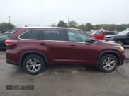 ✅ 2014 Toyota Highlander XLE • VIN: 5TDJKRFH9ES030182 • Lot: 43454978. Listed on IAAI with 193,365 mi. Free auction sales archive from the USA and detailed vehicle history report at DreamBid. Image 13.