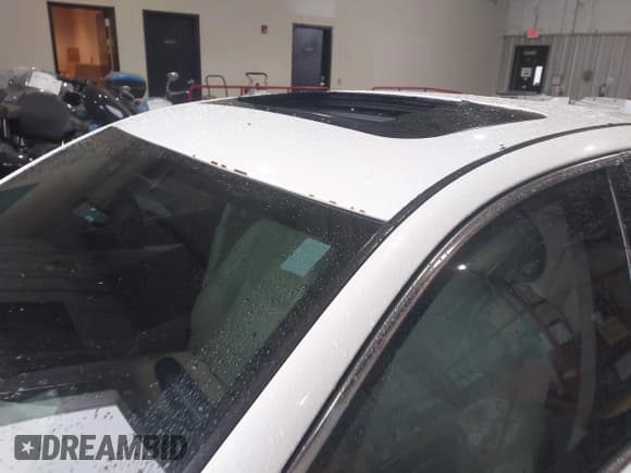 ✅ 2014 Infiniti Q50 Premium • VIN: JN1BV7AP5EM692015 • Lot: 42412718. Listed on IAAI with 202,124 mi. Free auction sales archive from the USA and detailed vehicle history report at DreamBid. Image 6.