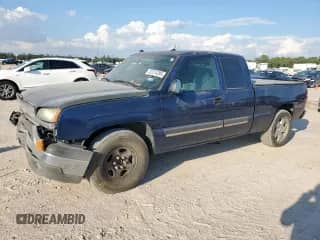 2004 Chevrolet Silverado 1500 LS z VIN 2GCEC19T841356903, wystawiony jako Copart lot #82224295 z przebiegiem 257 310 mil mil oraz Szkoda całkowita • Salvage title. Historia ofert i sprzedaży dostępna na DreamBid. Obrazek 1.