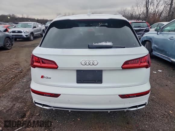 ✅ 2018 Audi SQ5 Prestige • VIN: WA1C4AFY6J2027949 • Lot: 95697195. Listed on Copart with 59,322 mi. Free auction sales archive from the USA and detailed vehicle history report at DreamBid. Image 6.