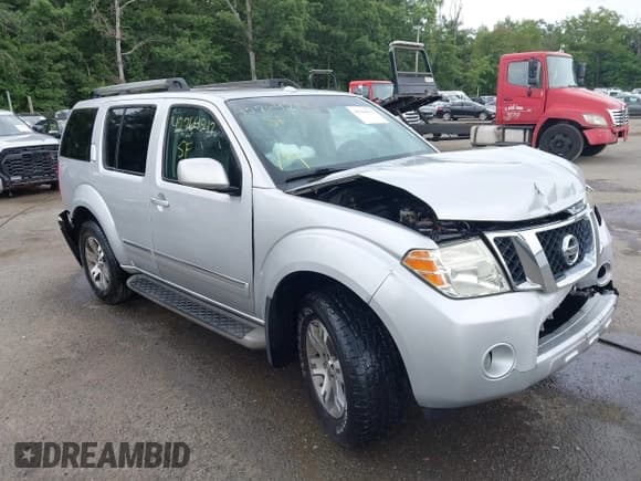 ✅ 2012 Nissan Pathfinder SV • VIN: 5N1AR1NB4CC635215 • Лот: 42764217. Опубликован ранее на IAAI с пробегом 162 899 миль. Бесплатный доступ к архиву аукционных продаж из США и подробный отчёт об истории автомобиля на DreamBid. Изображение 1.