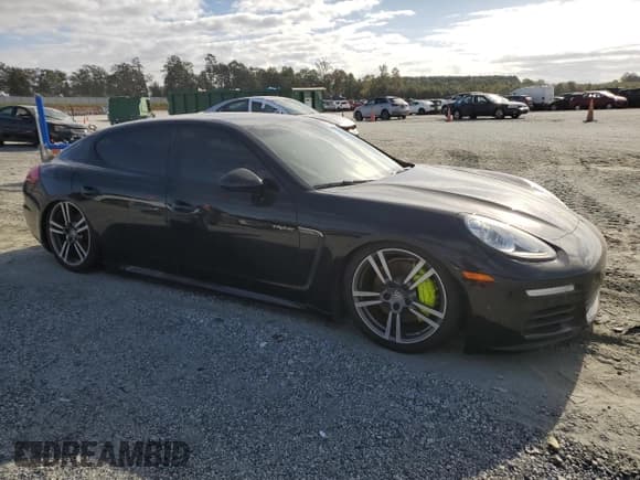 ✅ 2014 Porsche Panamera S E-Hybrid • VIN: WP0AD2A74EL044198 • Lot: 86131545. Wystawiony na Copart z przebiegiem 85 045 mil. Bezpłatny archiwum sprzedaży aukcyjnych z USA i szczegółowy raport historii pojazdu na DreamBid. Zdjęcie 4.