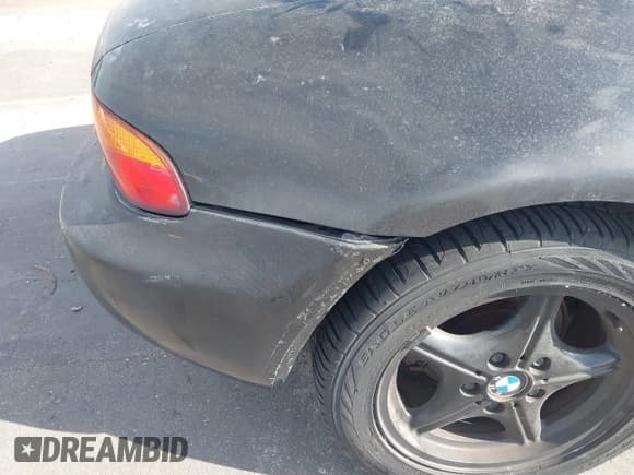 ✅ 1997 BMW 3 Series Z3 1.9 • VIN: 4USCH7323VLB84543 • Лот: 43893152. Опубликован ранее на IAAI с пробегом 113 386 миль. Бесплатный доступ к архиву аукционных продаж из США и подробный отчёт об истории автомобиля на DreamBid. Изображение 13.