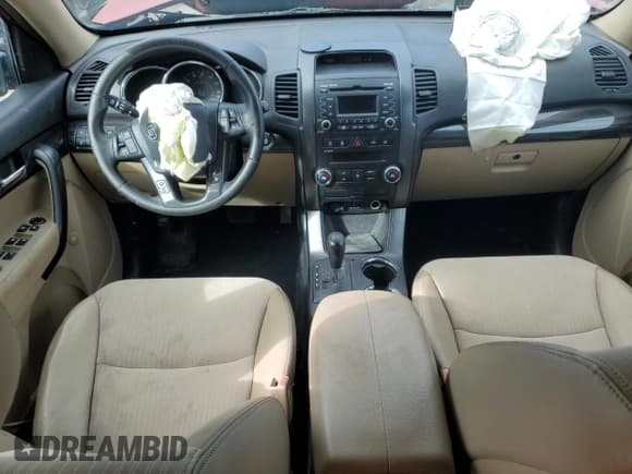 ✅ 2011 Kia Sorento EX • VIN: 5XYKUDA2XBG063026 • Лот: 89539875. Опубликован ранее на Copart с пробегом Не указан. Бесплатный доступ к архиву аукционных продаж из США и подробный отчёт об истории автомобиля на DreamBid. Изображение 8.