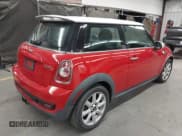 ✅ 2013 MINI Hardtop S • VIN: WMWSV3C58DT390429 • Лот: 42980073. Опубликован ранее на IAAI с пробегом 113 522 миль. Бесплатный доступ к архиву аукционных продаж из США и подробный отчёт об истории автомобиля на DreamBid. Изображение 4.