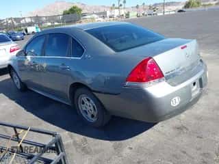 2009 Chevrolet Impala LS z VIN 2G1WB57K091224257, wystawiony jako IAAI lot #43583394 z przebiegiem 171 641 mil mil oraz . Historia ofert i sprzedaży dostępna na DreamBid. Obrazek 3.