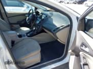 ✅ 2013 Ford Focus Electric • VIN: 1FADP3R41DL244982 • Лот: 43202458. Опубликован ранее на IAAI с пробегом 77 178 миль. Бесплатный доступ к архиву аукционных продаж из США и подробный отчёт об истории автомобиля на DreamBid. Изображение 5.