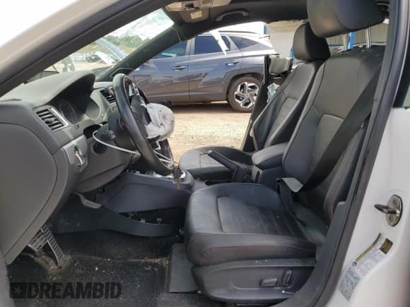 ✅ 2013 Volkswagen Jetta Autobahn • VIN: 3VW467AJ6DM229962 • Lot: 67557075. Listed on Copart with 166,044 mi. Free auction sales archive from the USA and detailed vehicle history report at DreamBid. Image 7.