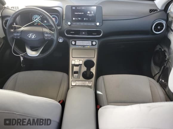 ✅ 2022 Hyundai Kona SEL • VIN: KM8K33AG9NU154022 • Лот: 74778594. Опубликован ранее на Copart с пробегом 12 103 миль. Бесплатный доступ к архиву аукционных продаж из США и подробный отчёт об истории автомобиля на DreamBid. Изображение 8.