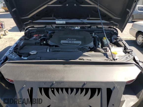 ✅ 2016 Jeep Wrangler Unlimited Freedom • VIN: 1C4BJWDG8GL300314 • Lot: 61044645. Wystawiony na Copart z przebiegiem 103 396 mil. Bezpłatny archiwum sprzedaży aukcyjnych z USA i szczegółowy raport historii pojazdu na DreamBid. Zdjęcie 12.